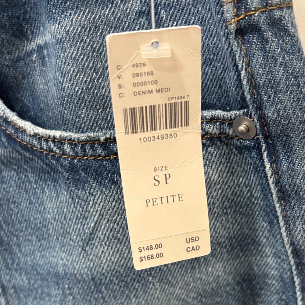 NWT Pilcro Small/Petite Relaxed Jeans with Rolled Hem - Picture 3 of 11